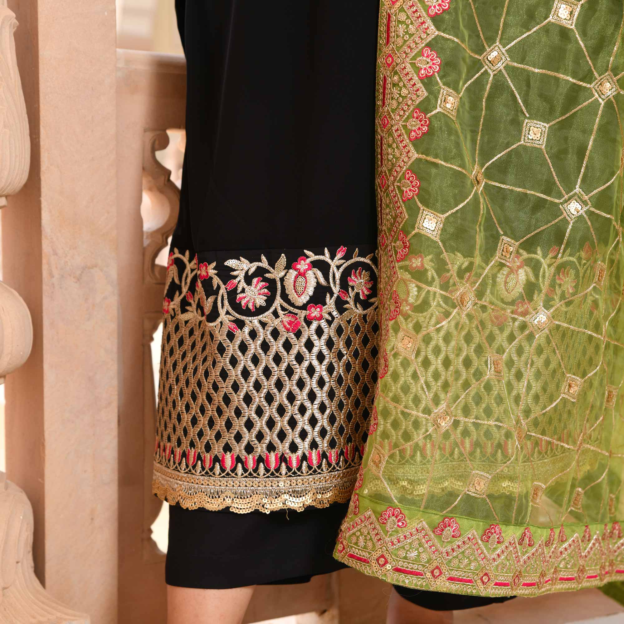 Moss & Midnight Black Georgette Suit Set
