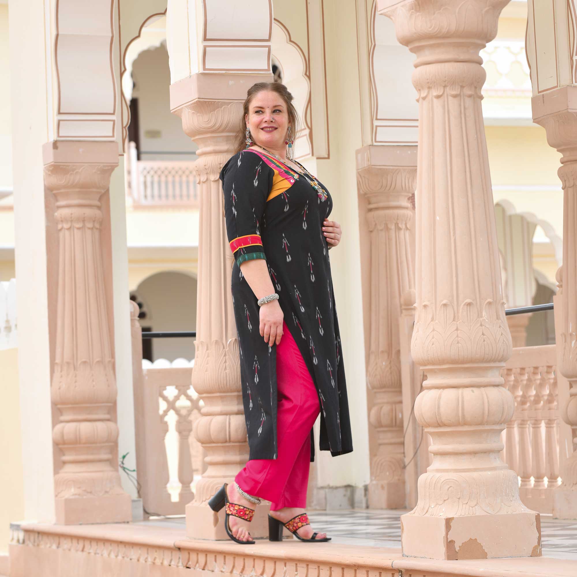 Satrangi Utsav Handwoven Ikkat Kurta (Black)Satrangi Utsav Handwoven Ikkat Kurta (Black)