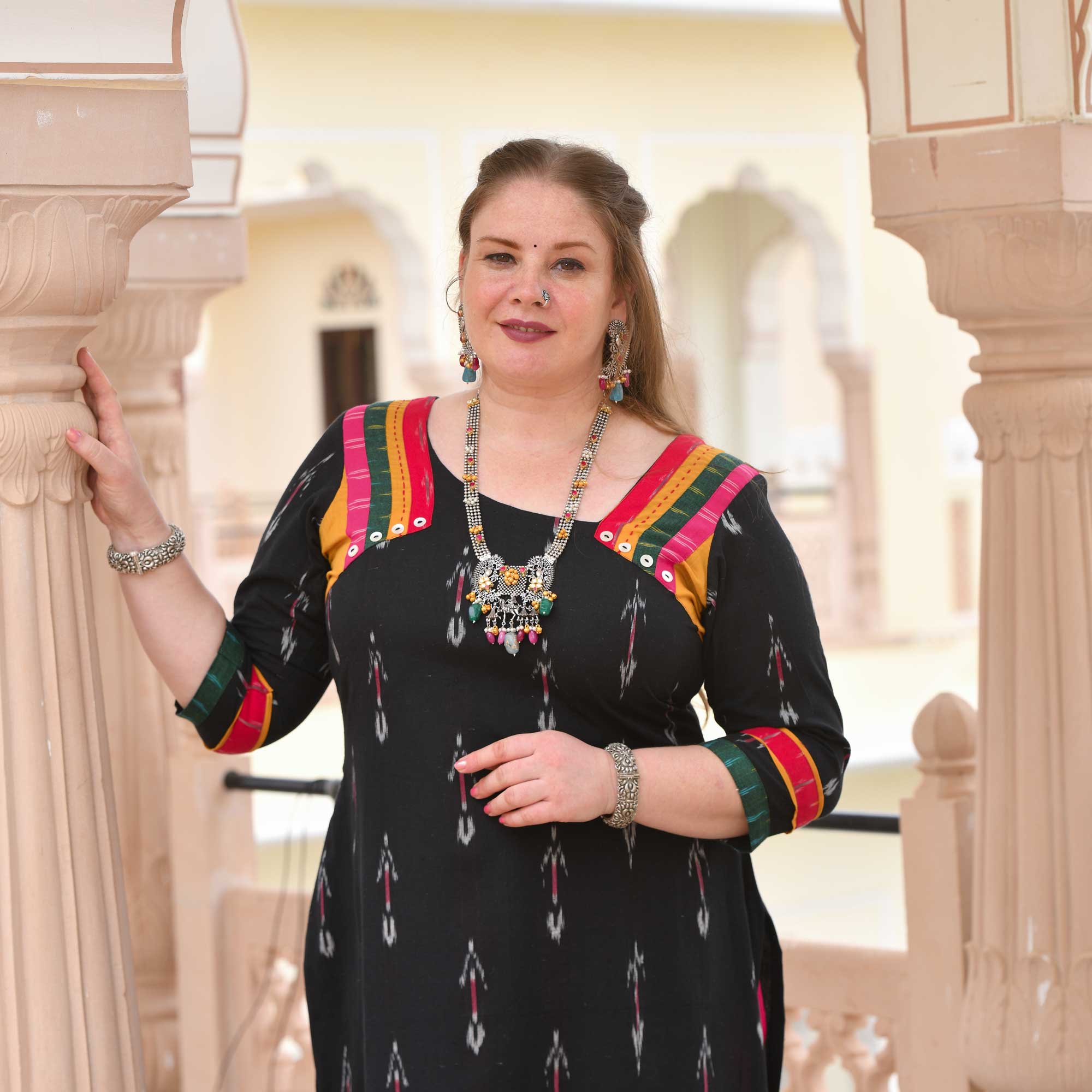 Satrangi Utsav Handwoven Ikkat Kurta (Black)