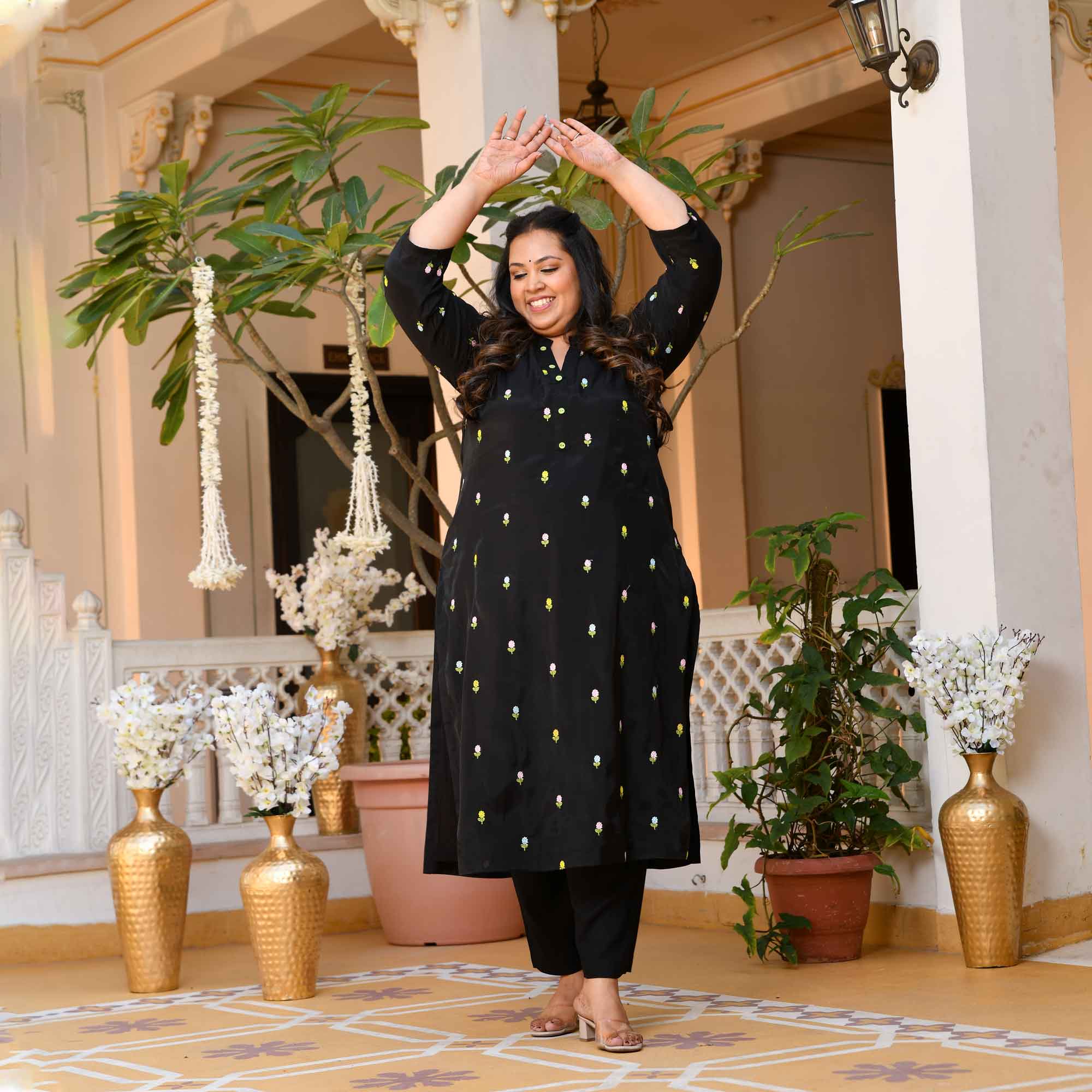 Blackberries- Black Floral Thread Embroidered Mul Chanderi Kurta