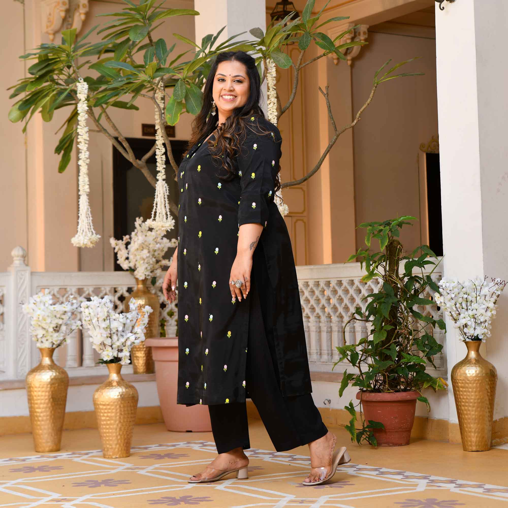 Blackberries- Black Floral Thread Embroidered Mul Chanderi Kurta