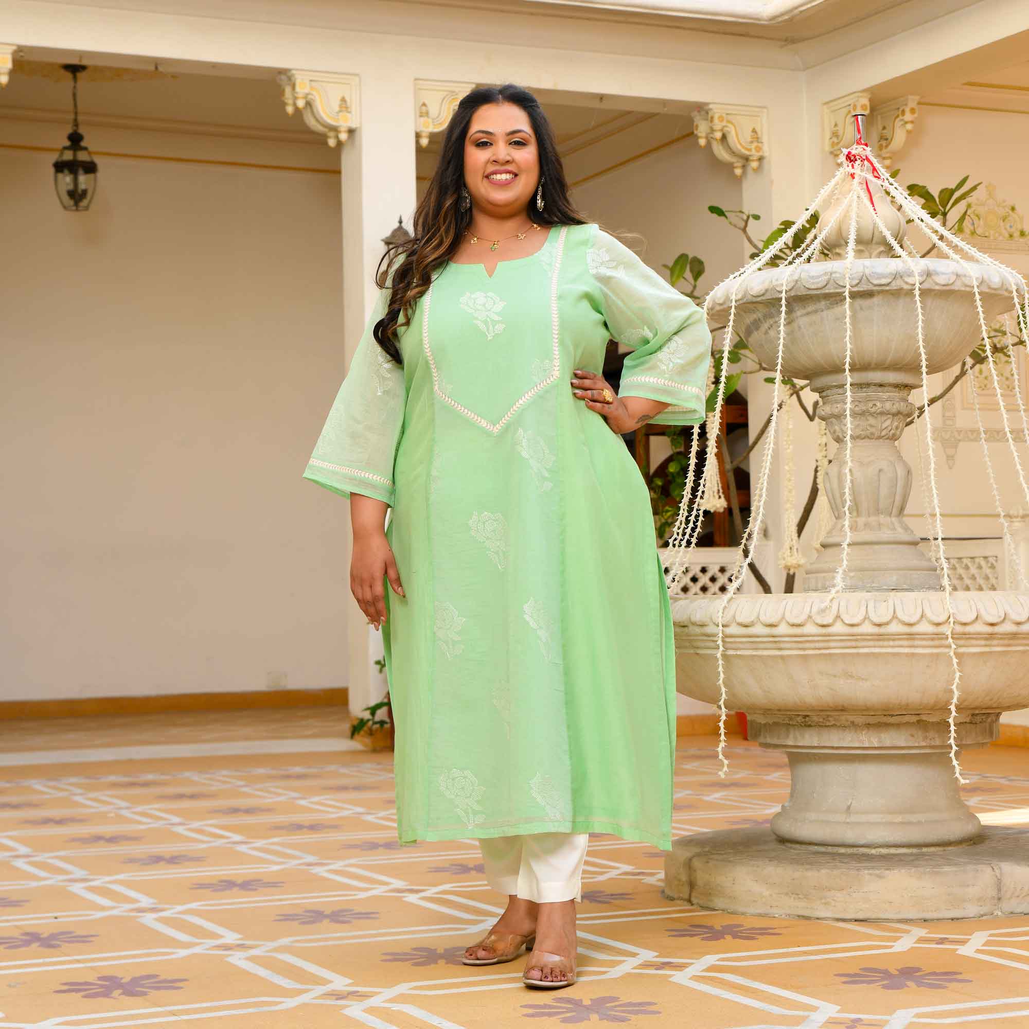 Kiwi- Mint Green Floral Thread Embroidered Mul Chanderi Kurta