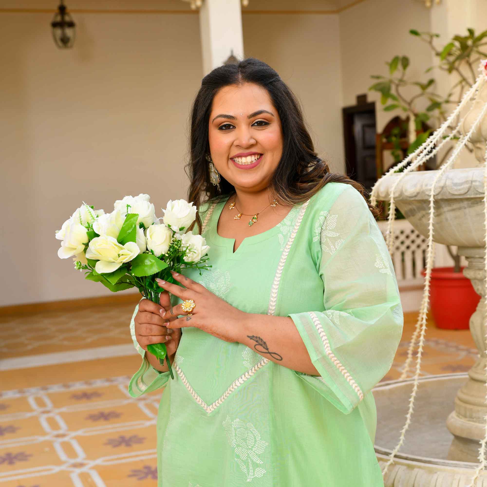 Kiwi- Mint Green Floral Thread Embroidered Mul Chanderi Kurta