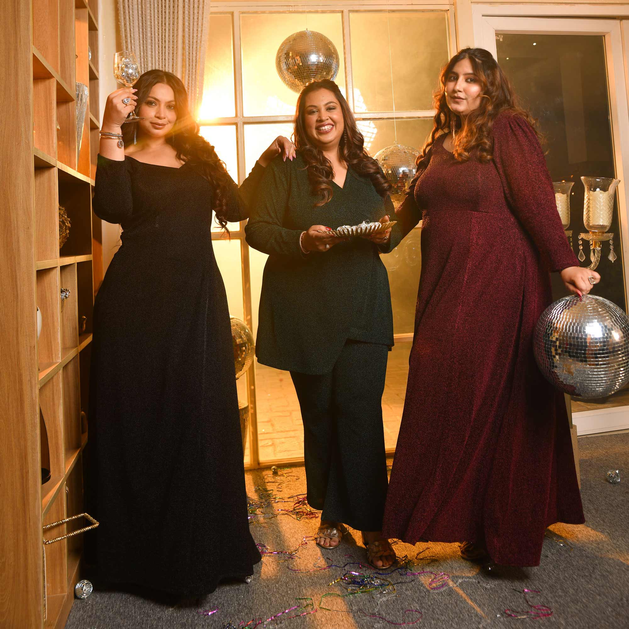 Sparkling Nights - Black shimmer stretchable A-line dress