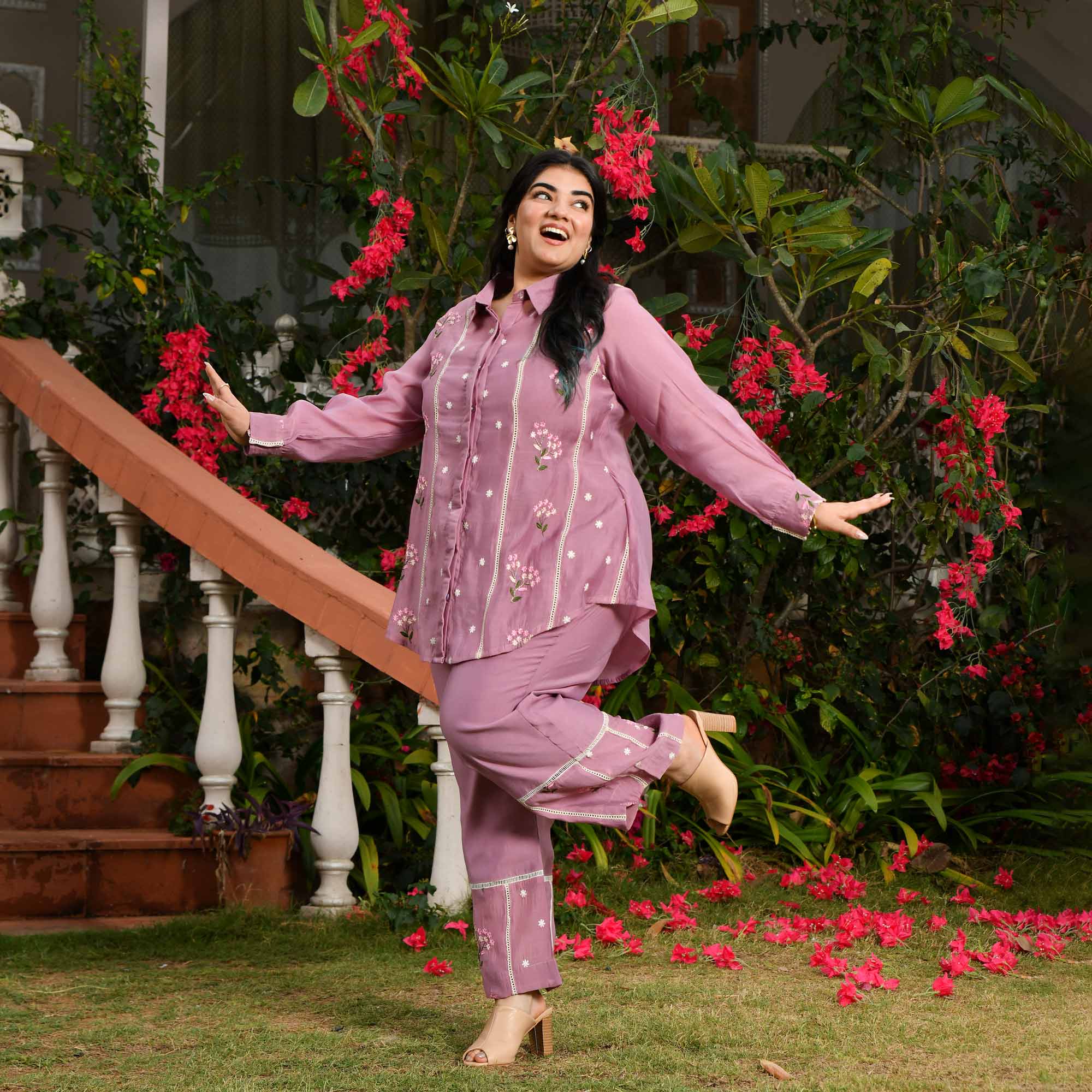 Star Fruit- Dusky Orchid Thread Embroidered Mul Chanderi Co-Ord Set