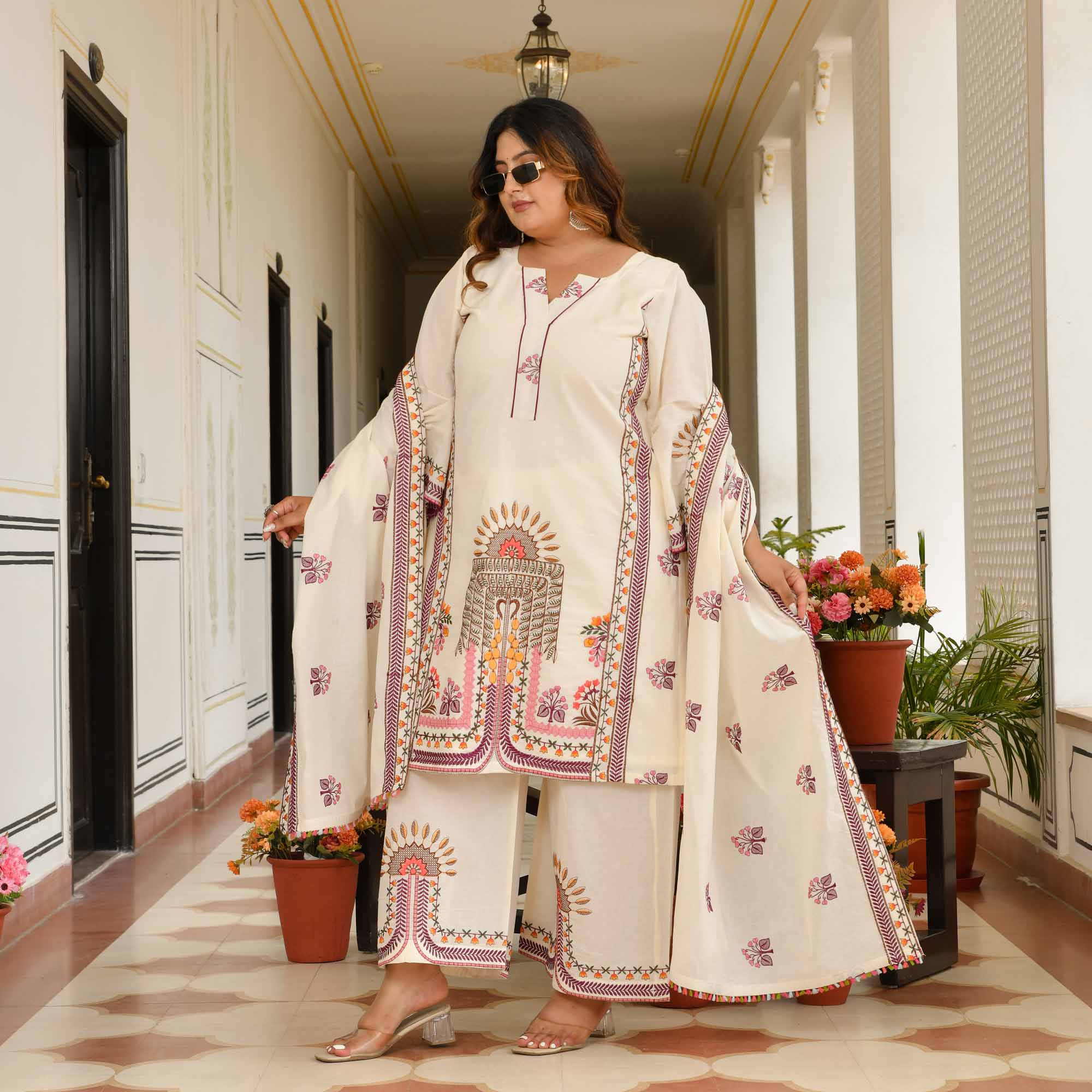 Mridula- Off-white Pure Cotton Thread Embroidered Suit Set
