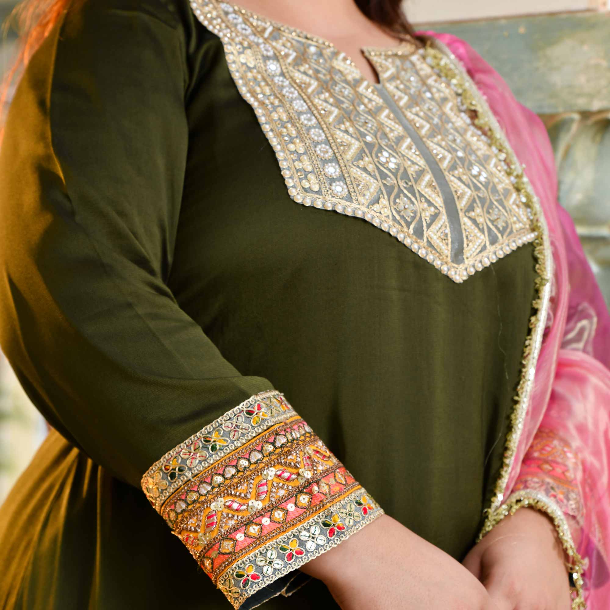 Sunheri Aabha- Mehendi Green Silk Chiffon Embroidered Suit Set