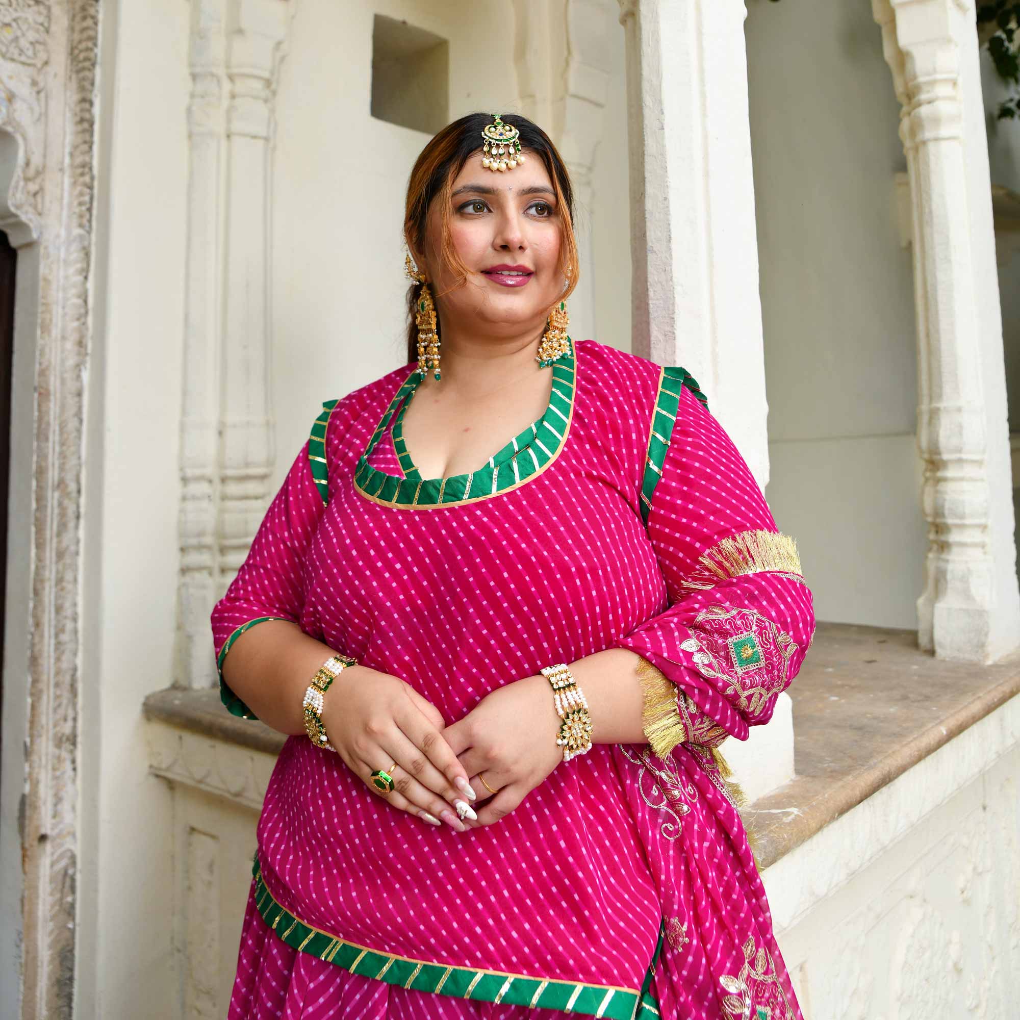 Kohinoor-Rani Pink Mothra Embroidered Poshak Lehenga Set
