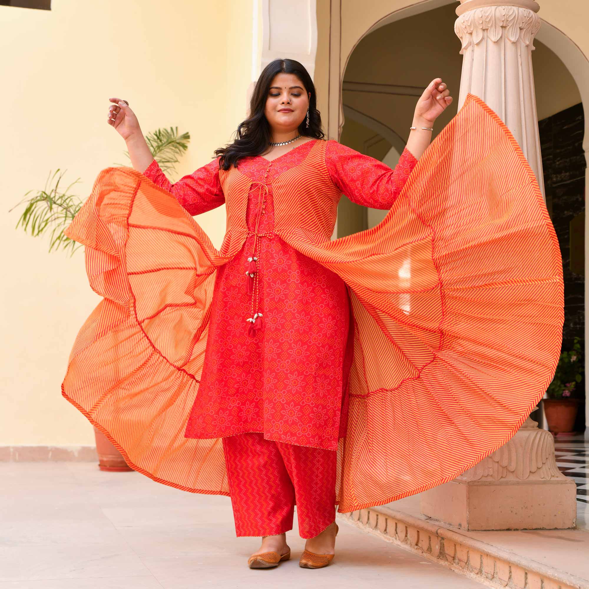 Kesari Katha Bandhani Cotton Coord with Leheriya Cape Plus Size