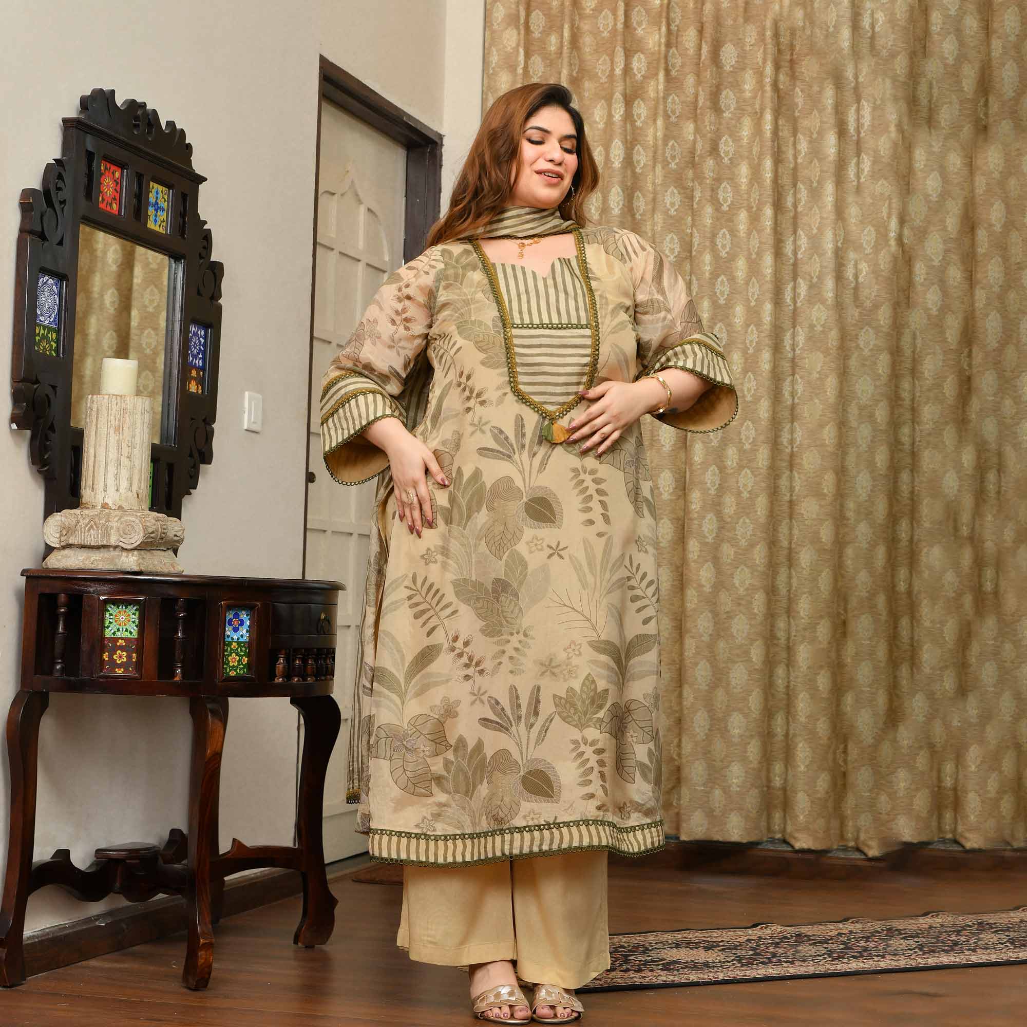 Cashmere- Buttercream Tropical Printed Pure Organza Suit Set