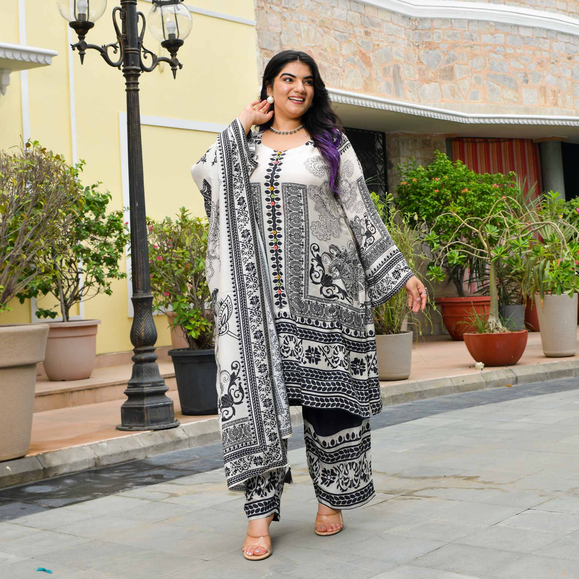 Rita- Chalk & Black Geometric Pure Muslin Suit Set