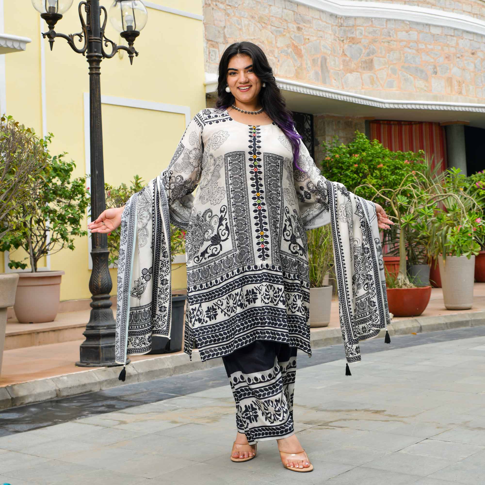 Rita- Chalk & Black Geometric Pure Muslin Suit Set