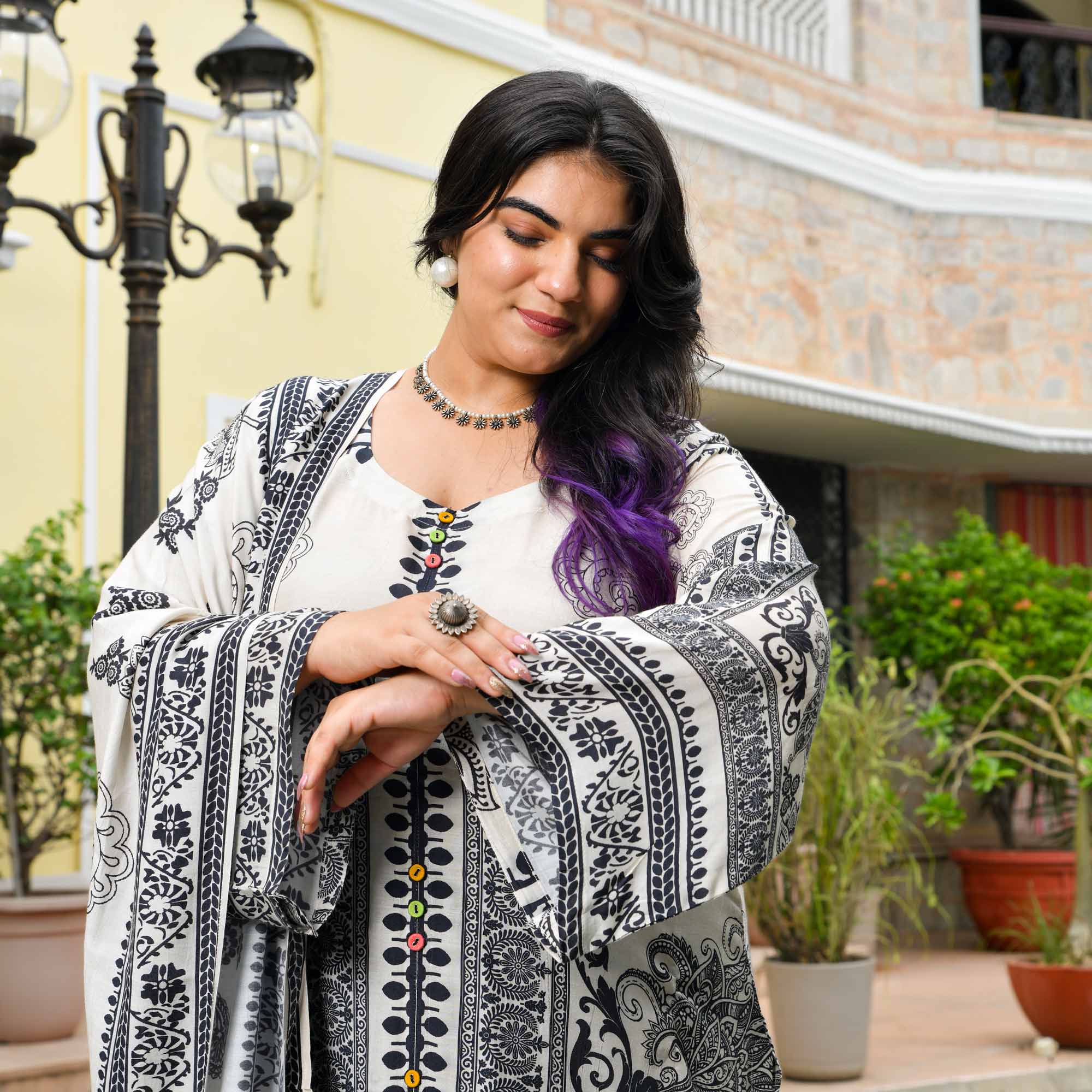 Rita- Chalk & Black Geometric Pure Muslin Suit Set