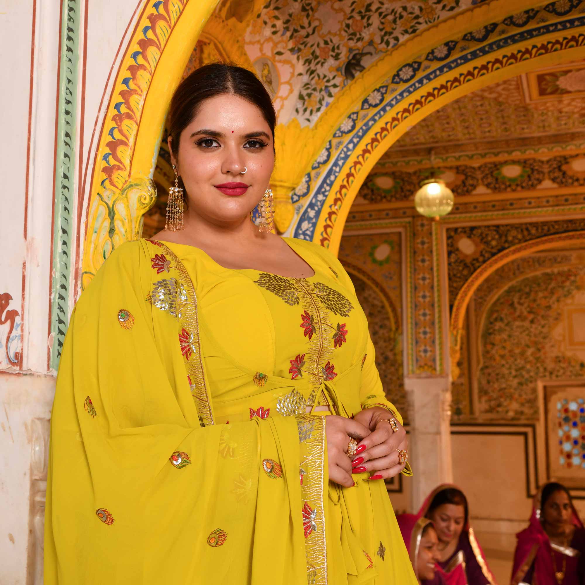 Shahzadi-Imperial Lime Embroidered Cape Set