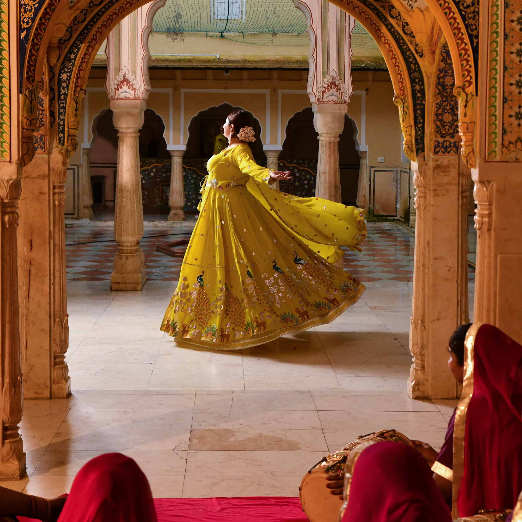 Shahzadi-Imperial Lime Embroidered Cape Set