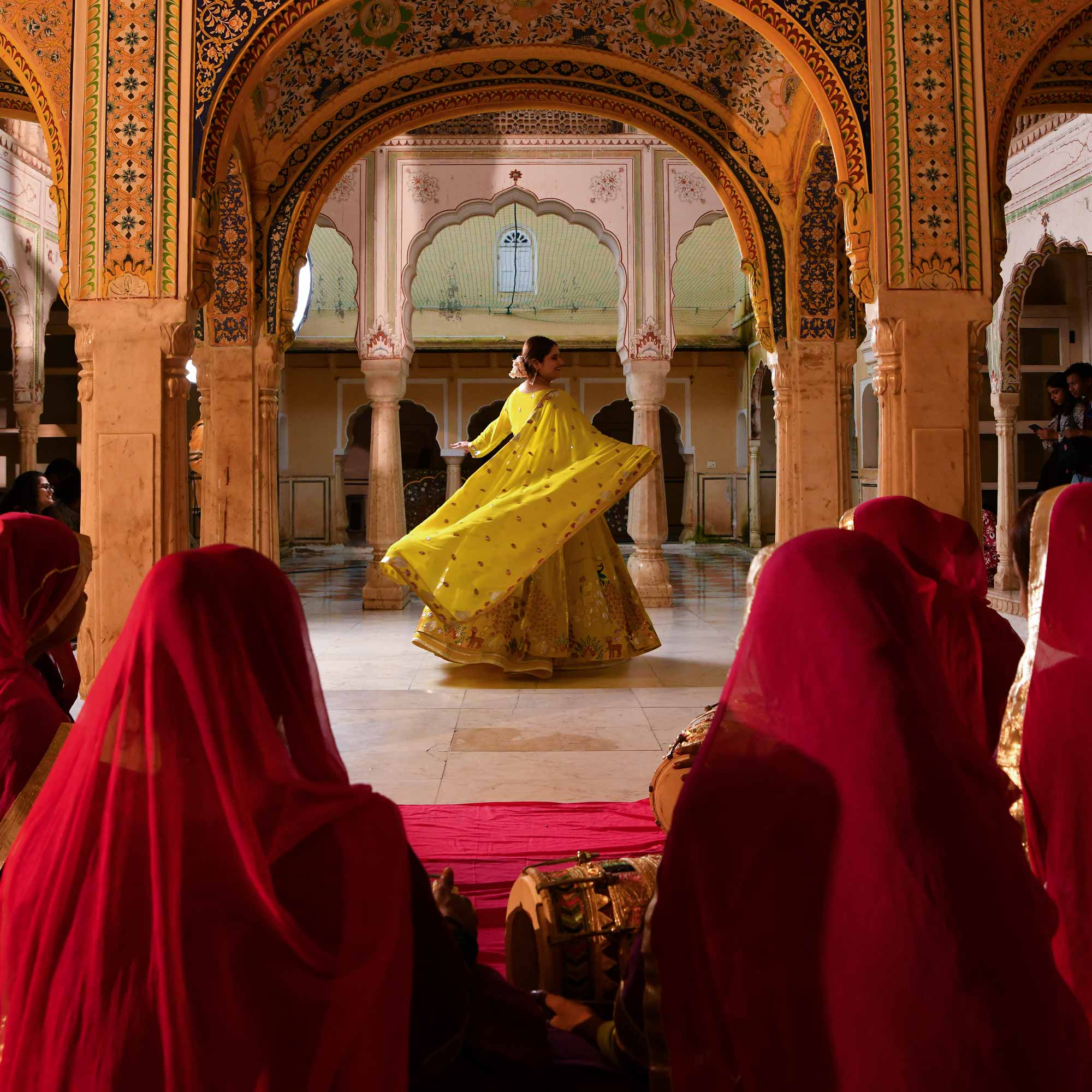 Shahzadi-Imperial Lime Embroidered Cape Set