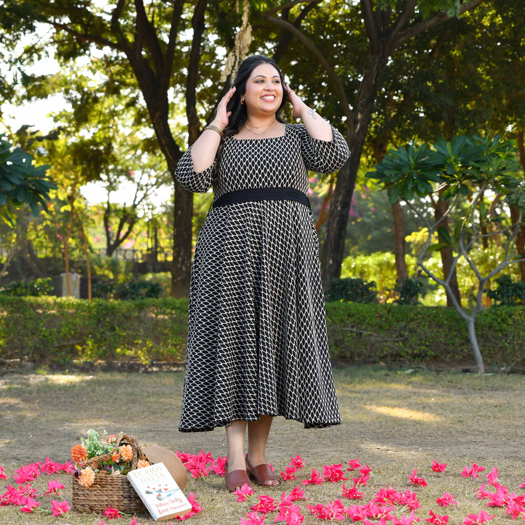 Berlin- Black & Ivory Knitted Fit n Flair Dress