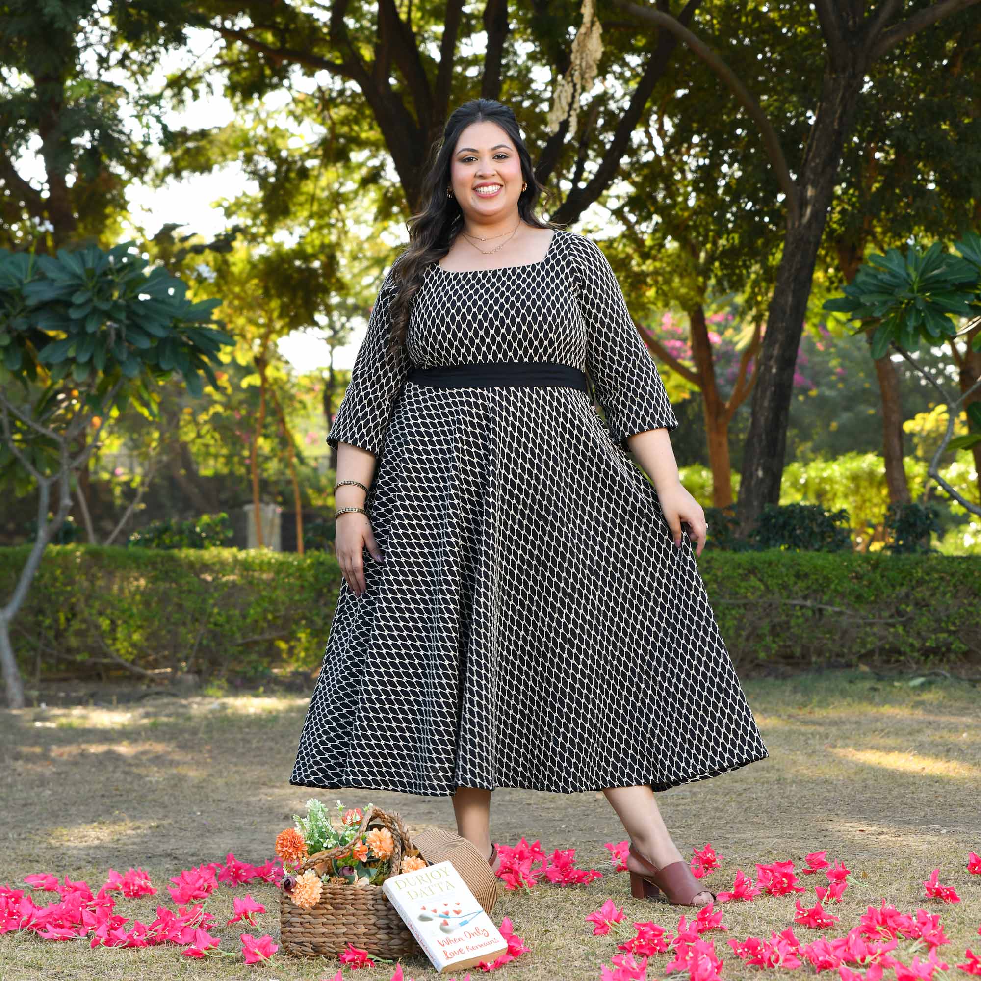 Berlin- Black & Ivory Knitted Fit n Flair Dress