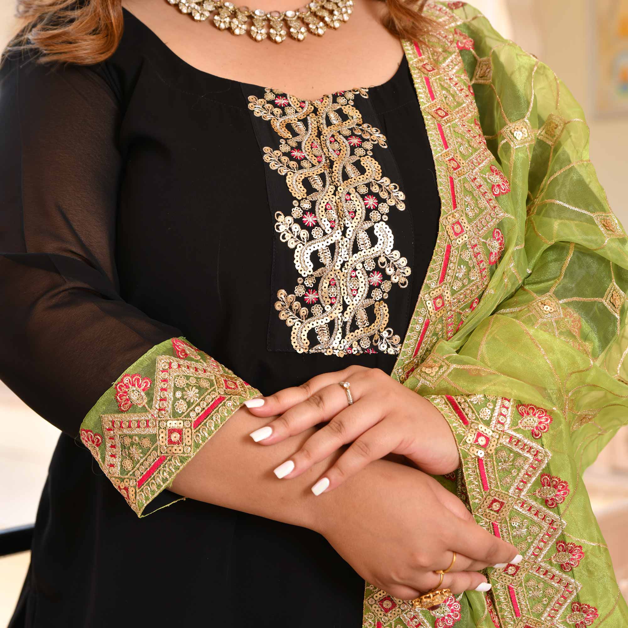 Moss & Midnight Black Georgette Suit Set