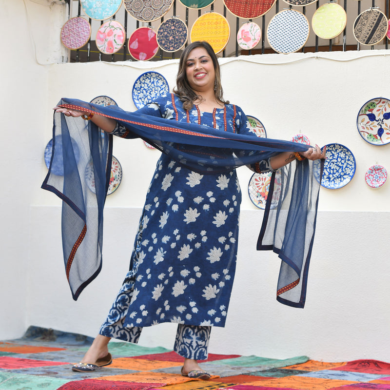 Vintage Nilgiri Floral Handblock Cotton Suit Set