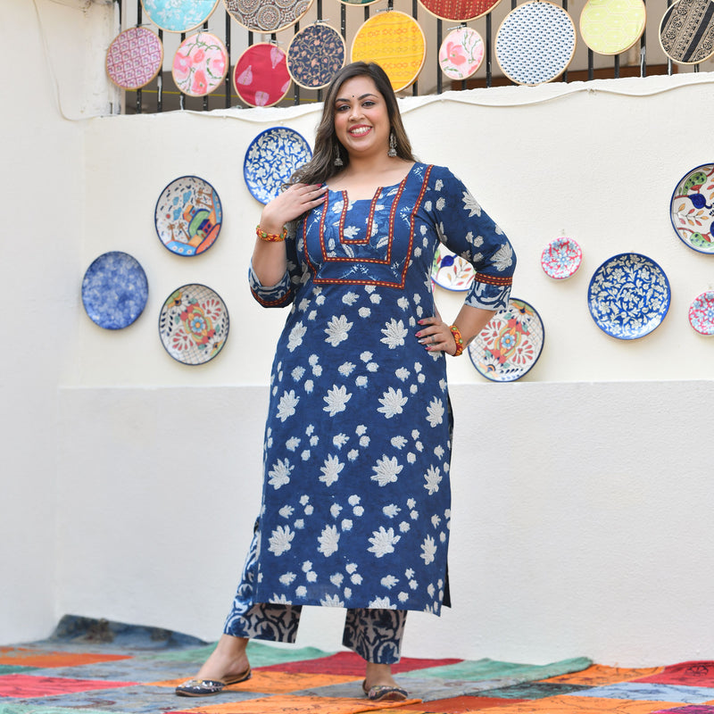 Vintage Nilgiri Floral Handblock Cotton Suit Set