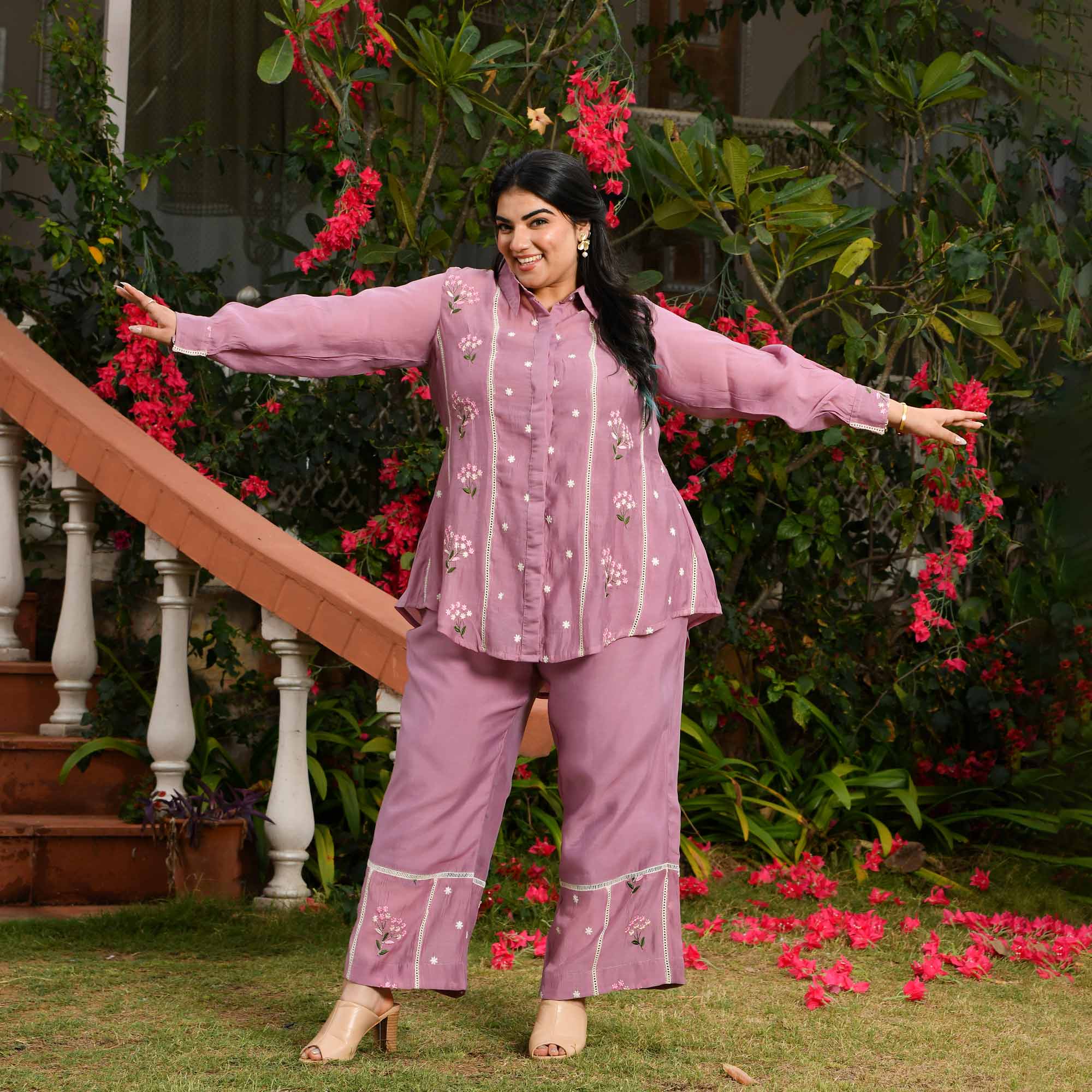 Star Fruit- Dusky Orchid Thread Embroidered Mul Chanderi Co-Ord Set
