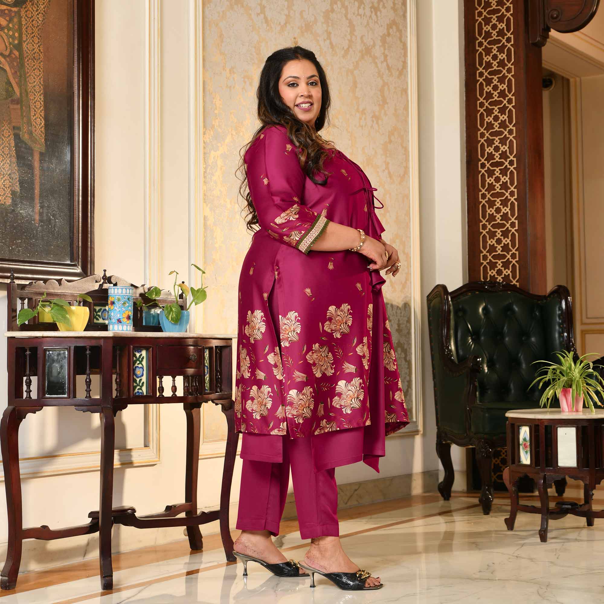 Mandvi- Magenta Pink Pure Gaji Silk Floral Cape Set