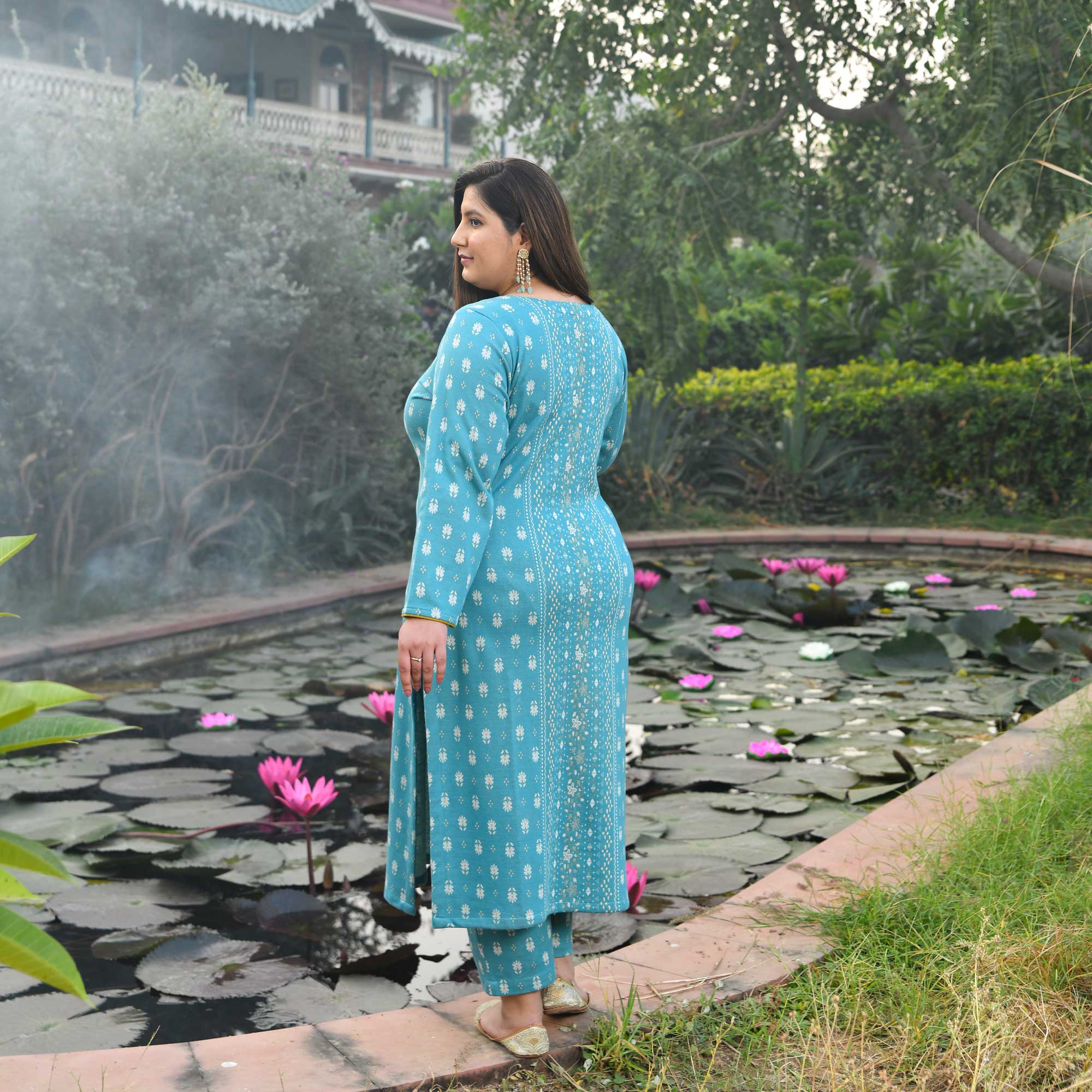 Serene Skyline Woollen Knitted Kurta