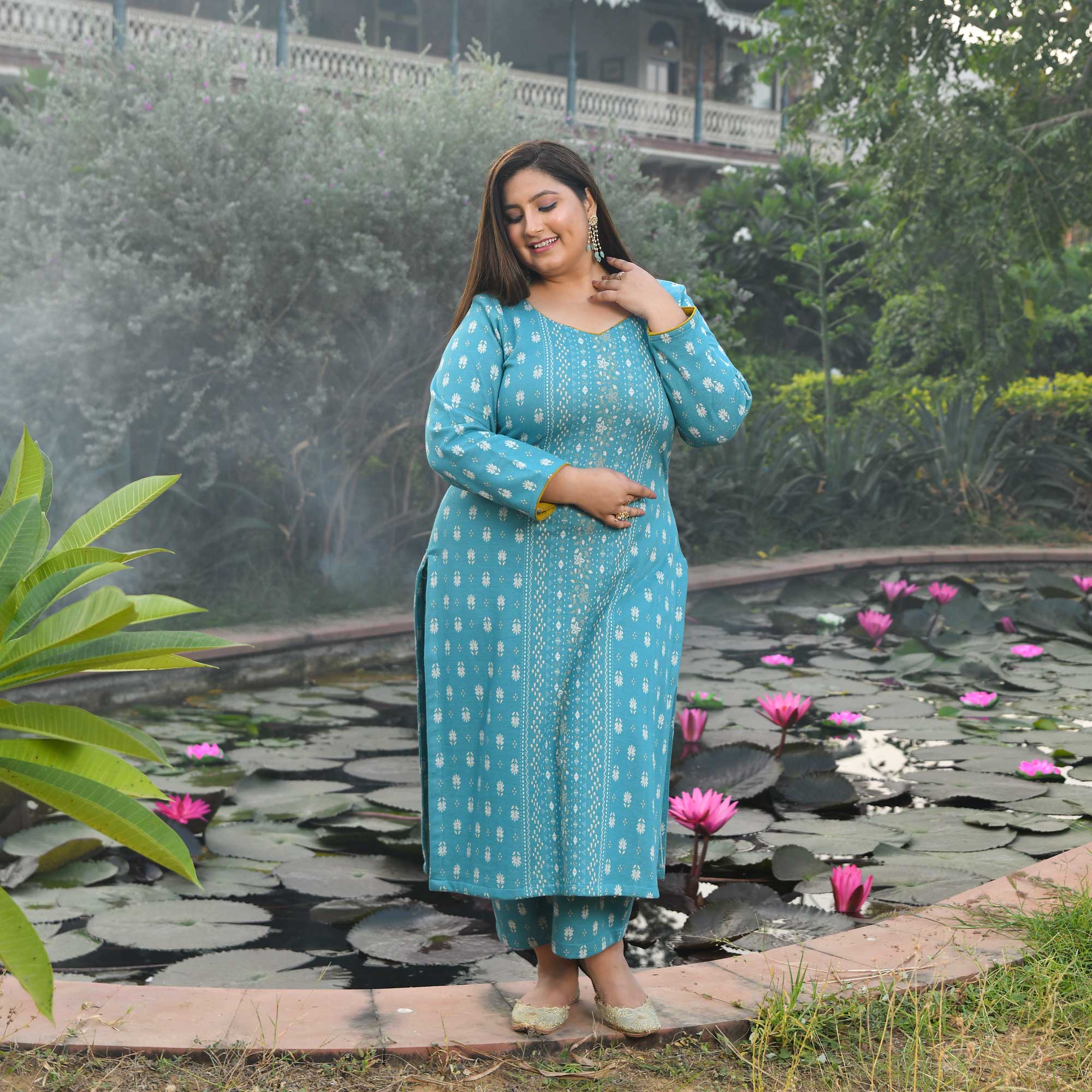 Serene Skyline Woollen Knitted Kurta Pant Set