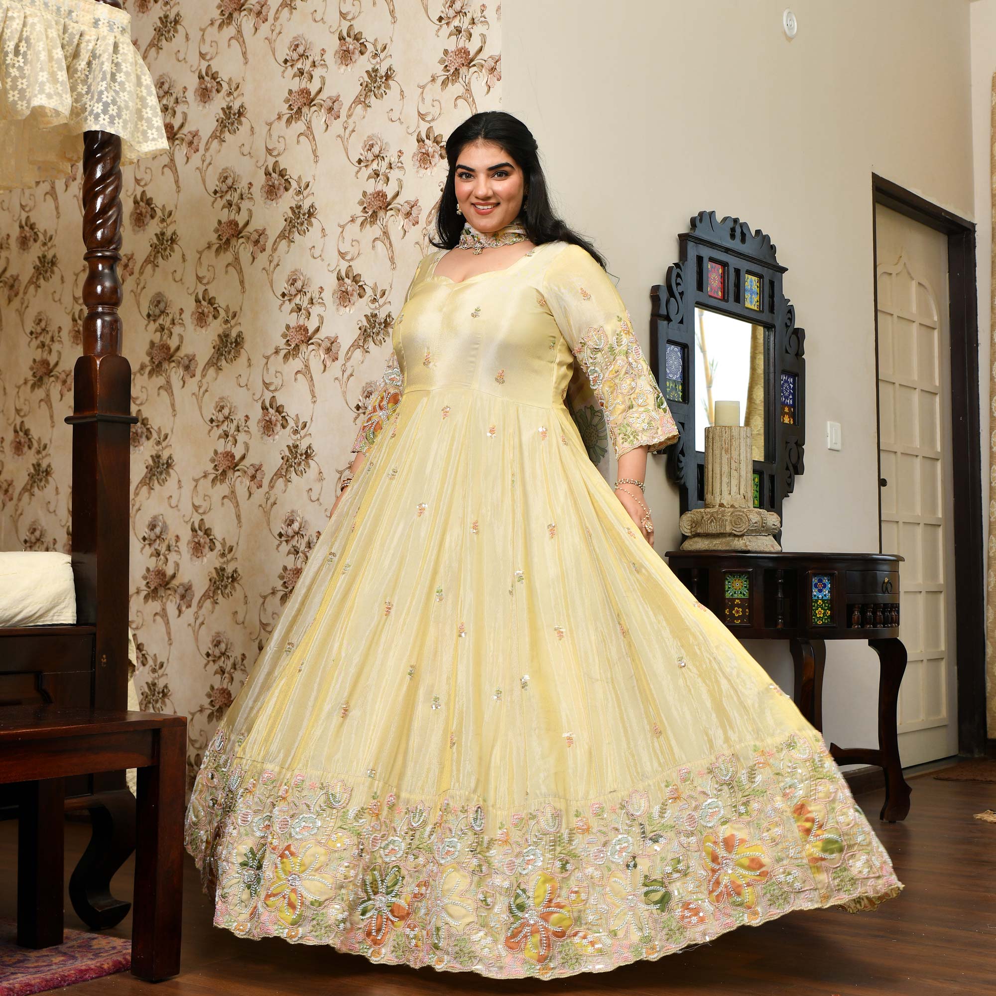 Tere Naina- Ivory & Gold  Pure Cosmos Tissue Silk Applique Cutdana Embroidered Anarkali Set