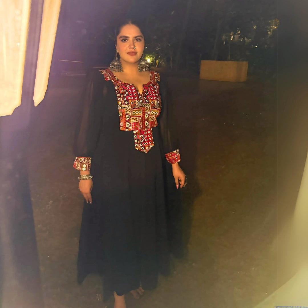 Anjali Anand in Ravishing Black Anarkali