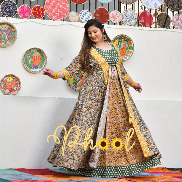 Mustard Meadows In The Garden Cape Set