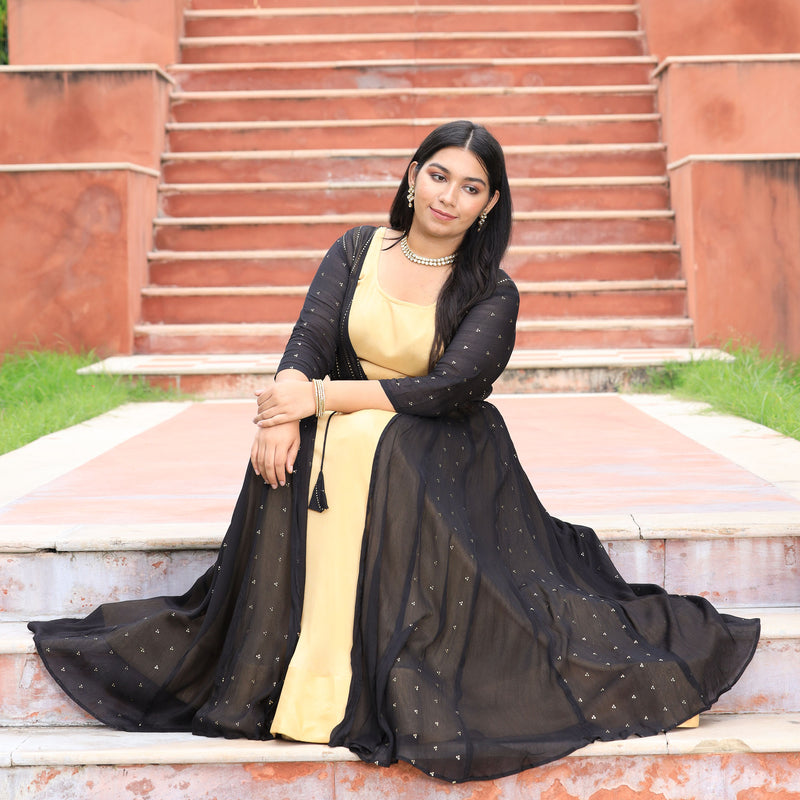 Black & Gold Chinon Mukeish Cape set