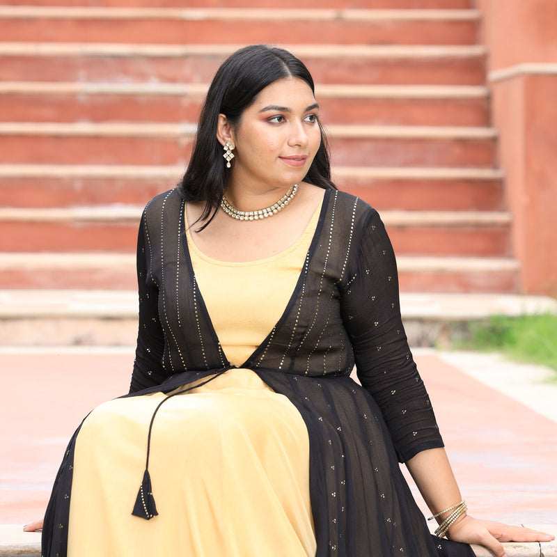 Black & Gold Chinon Mukeish Cape set