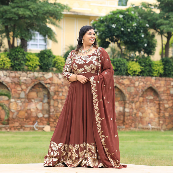 Plus size on sale traditional indian dress