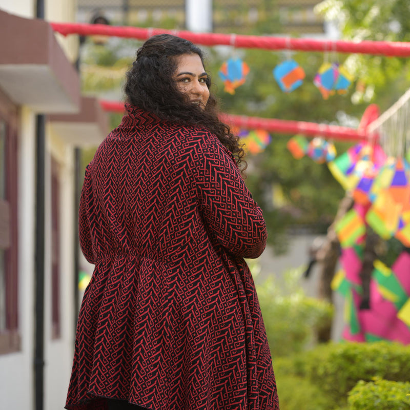 Woollen Dark Rose & Black Knitted Shrug