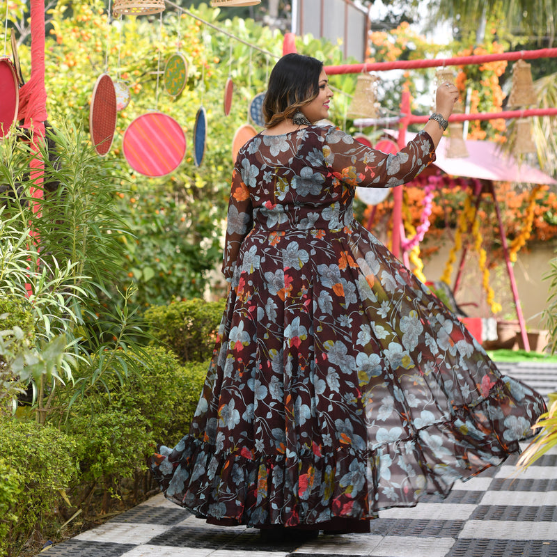 English Walnut Floral Passion Cape Set