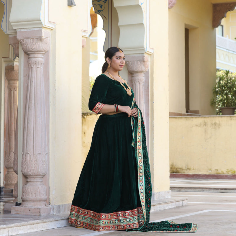 Palm Green Bandhani Velvet Lehenga set