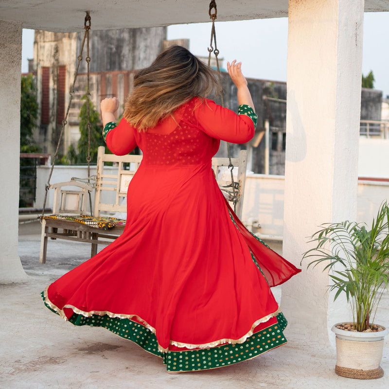 Laal Ishq Bandhani Cape Set
