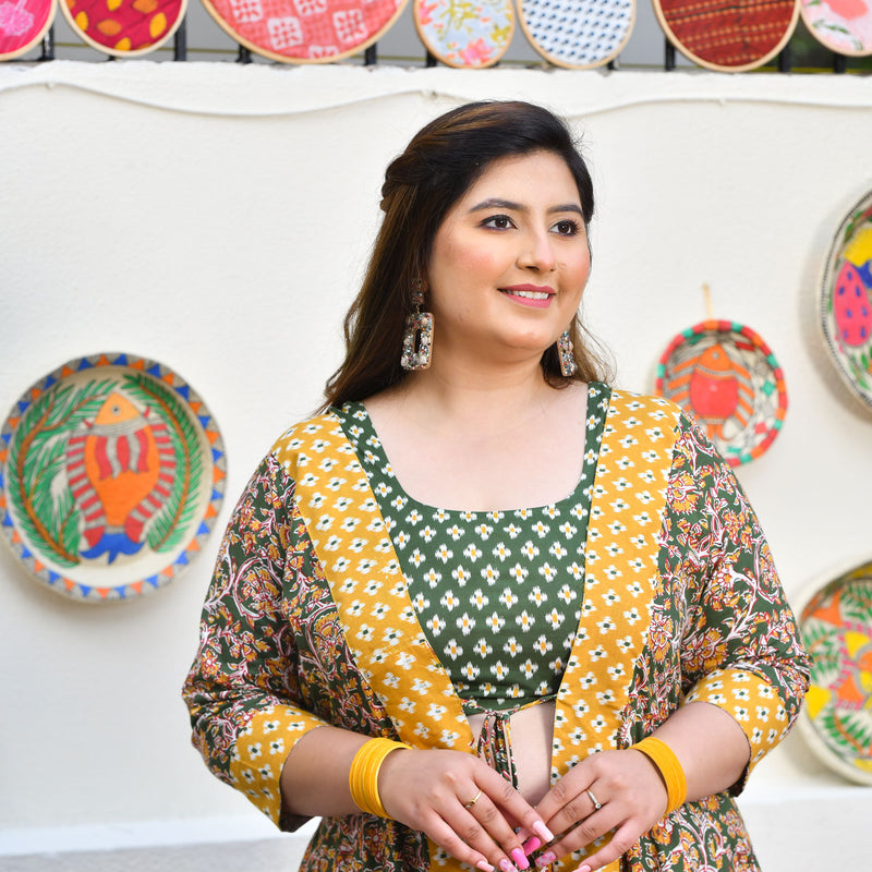 Mustard Meadows In The Garden Cape Set