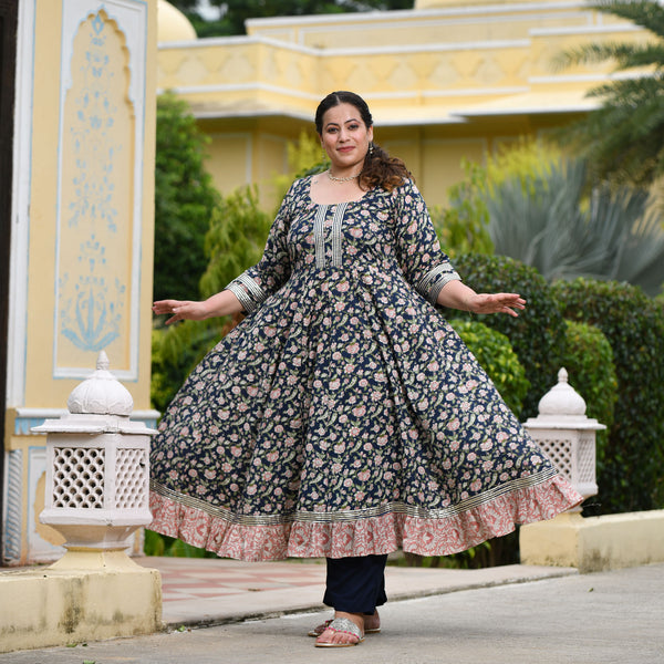 Roses & The Midnight Anarkali